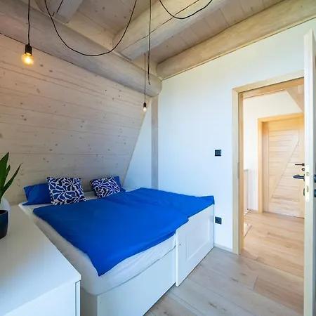 Stylish A-frame With Hot Tub By The